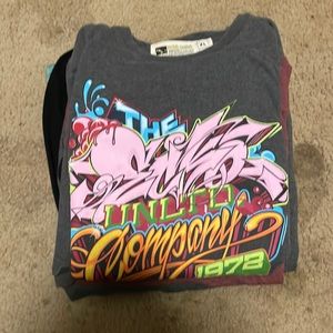 Assorted XL short sleeve t shirts